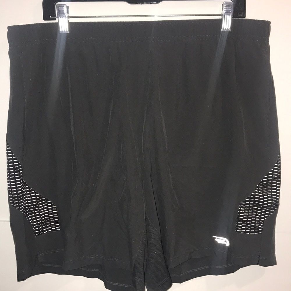 MPG Sport Mens Black Athletic Running Shorts Mesh‎ Panels Reflective Logo